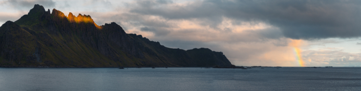 Lofoten mit Regenbogen