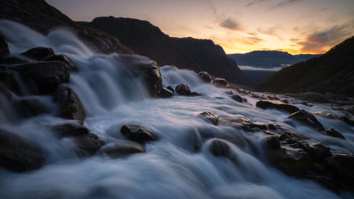Odda ist ein kleiner Ort am inneren Ende des Sørfjords